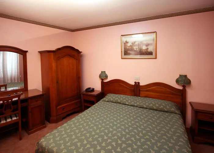Cortese Hotel 2*